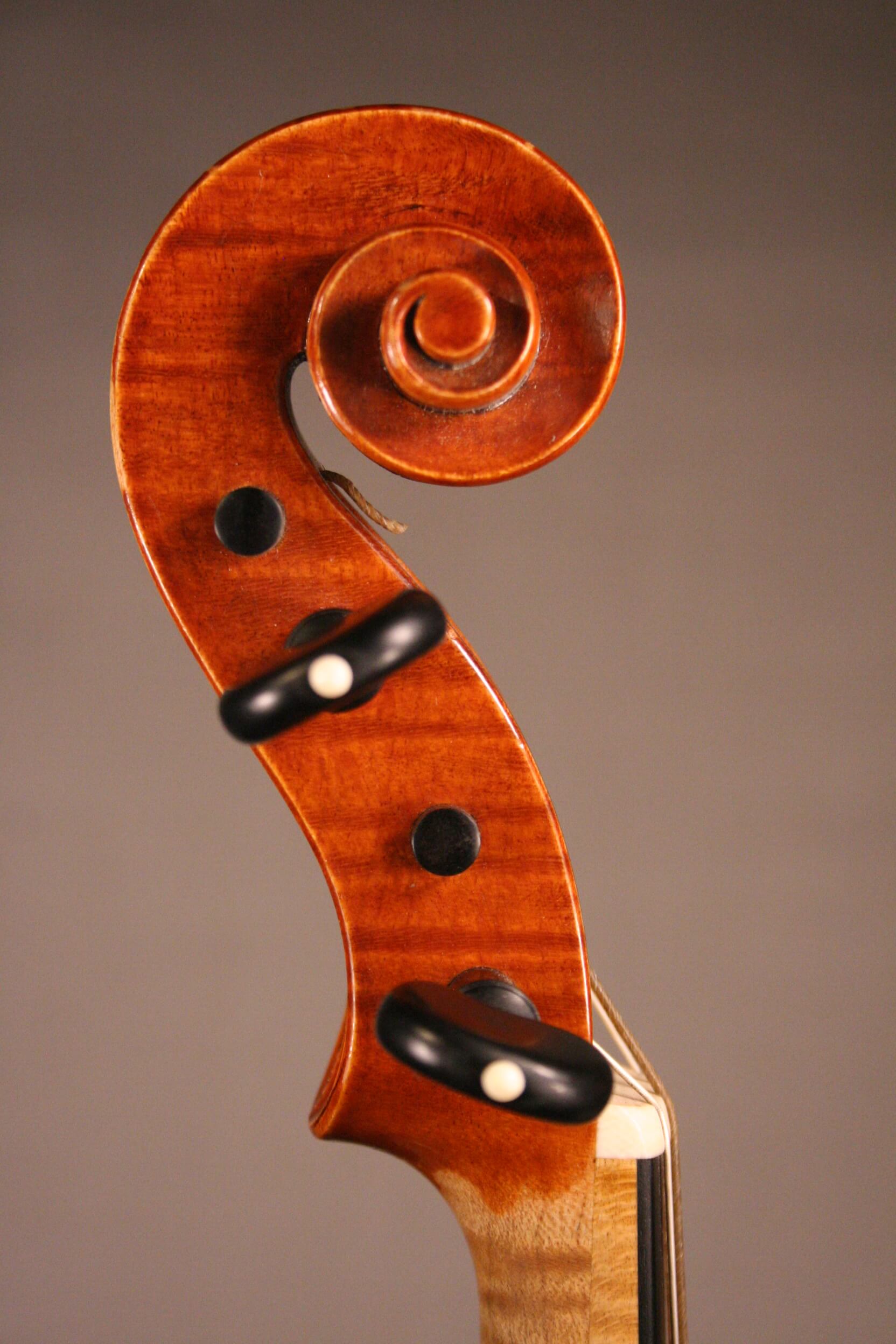 #10 Violin M. A. Heyligers 2002