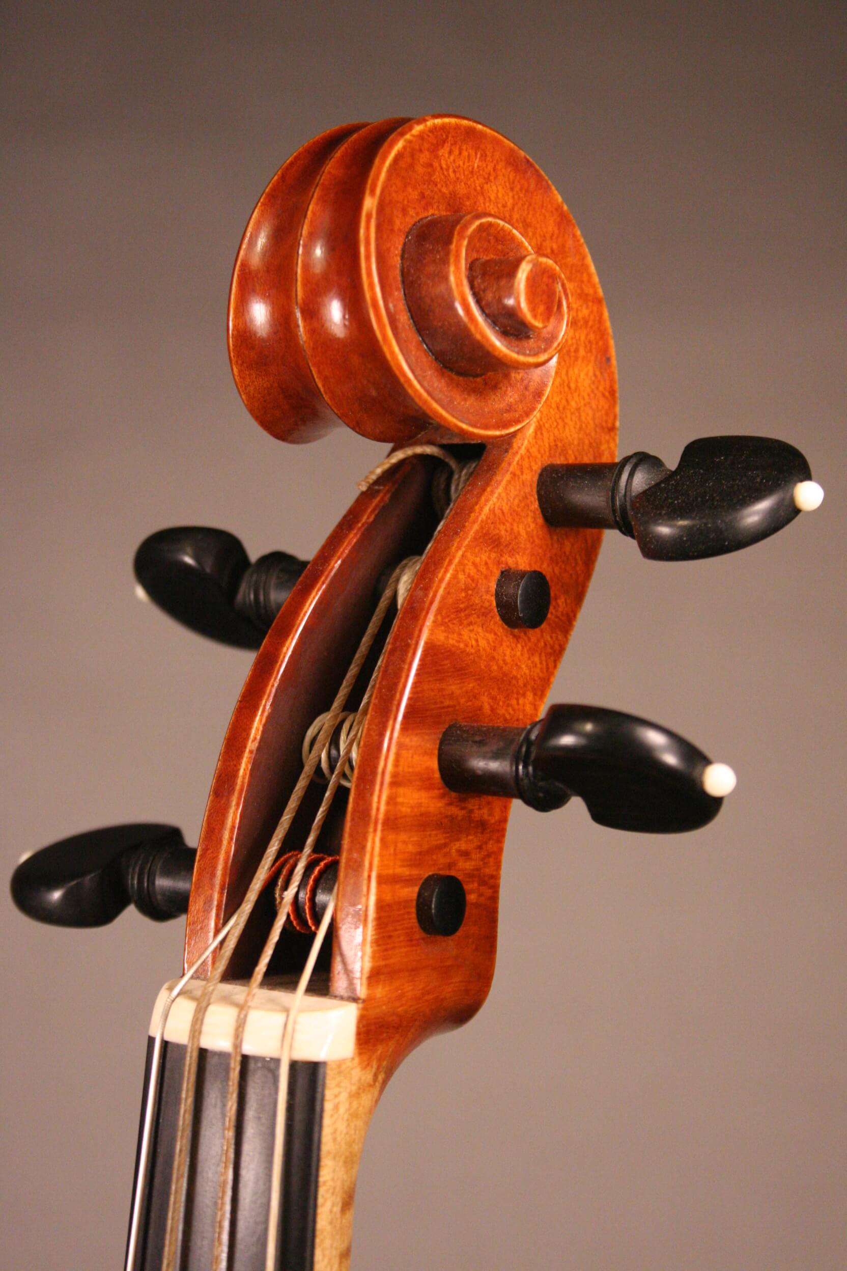 #10 Violin M. A. Heyligers 2002